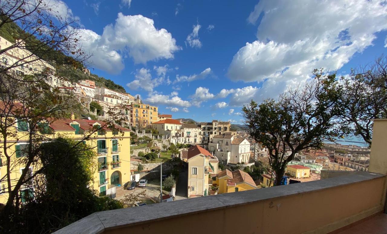 Vila Casa Di Titti Salerno Exteriér fotografie